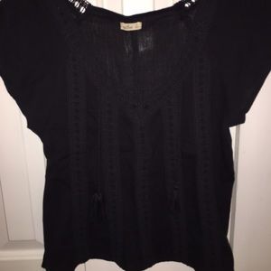 Hollister black shirt